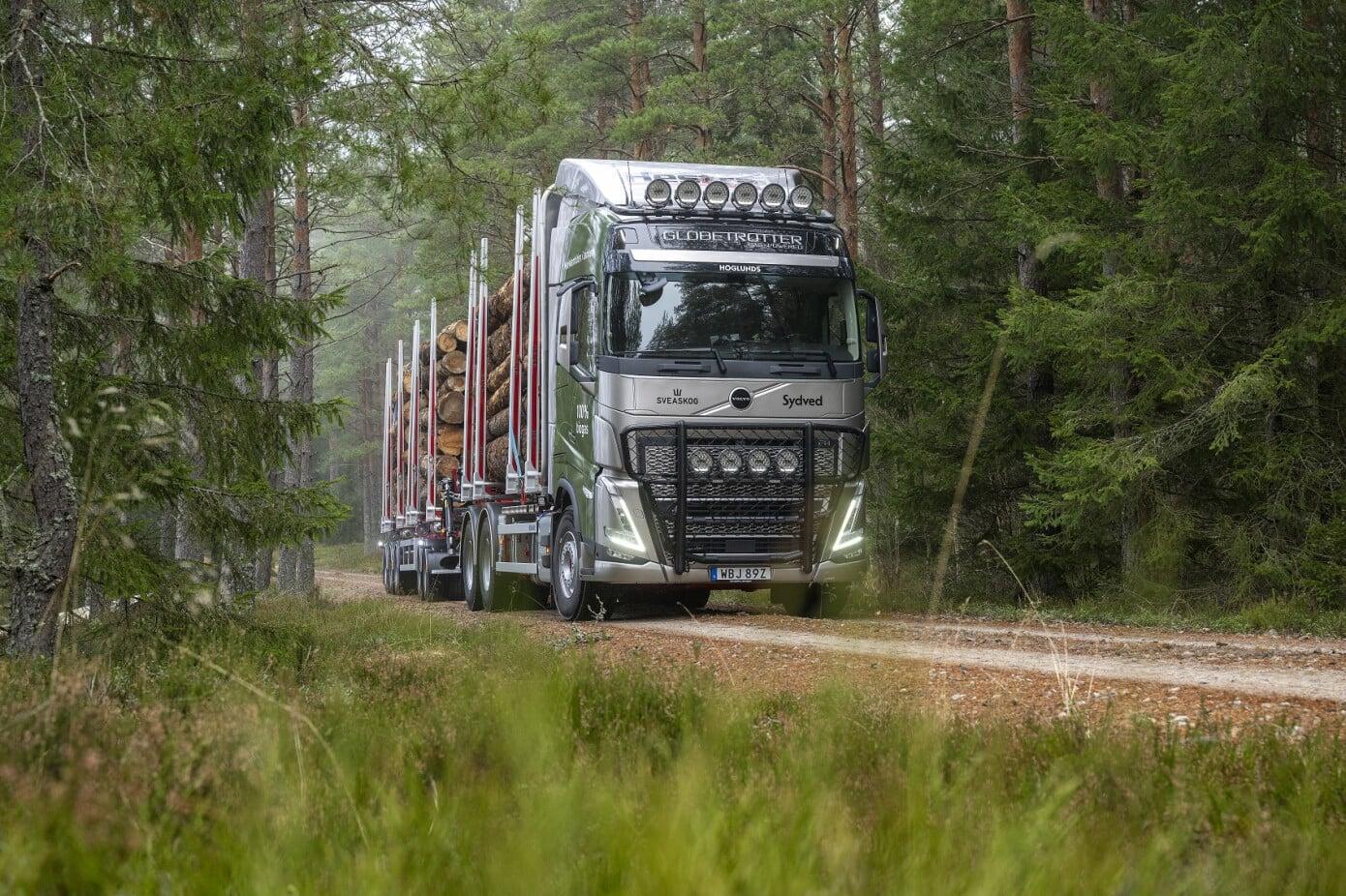 First biogas-powered log truck goes to work in Sweden